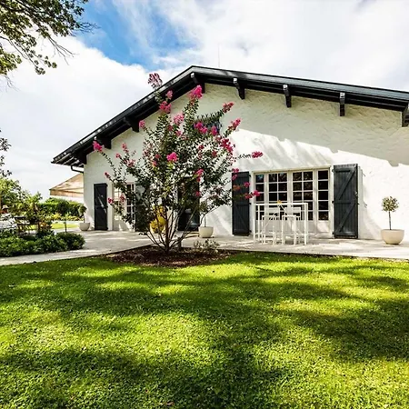 Beausite Keyweek Basque With Pool Garden And Parking Villa *